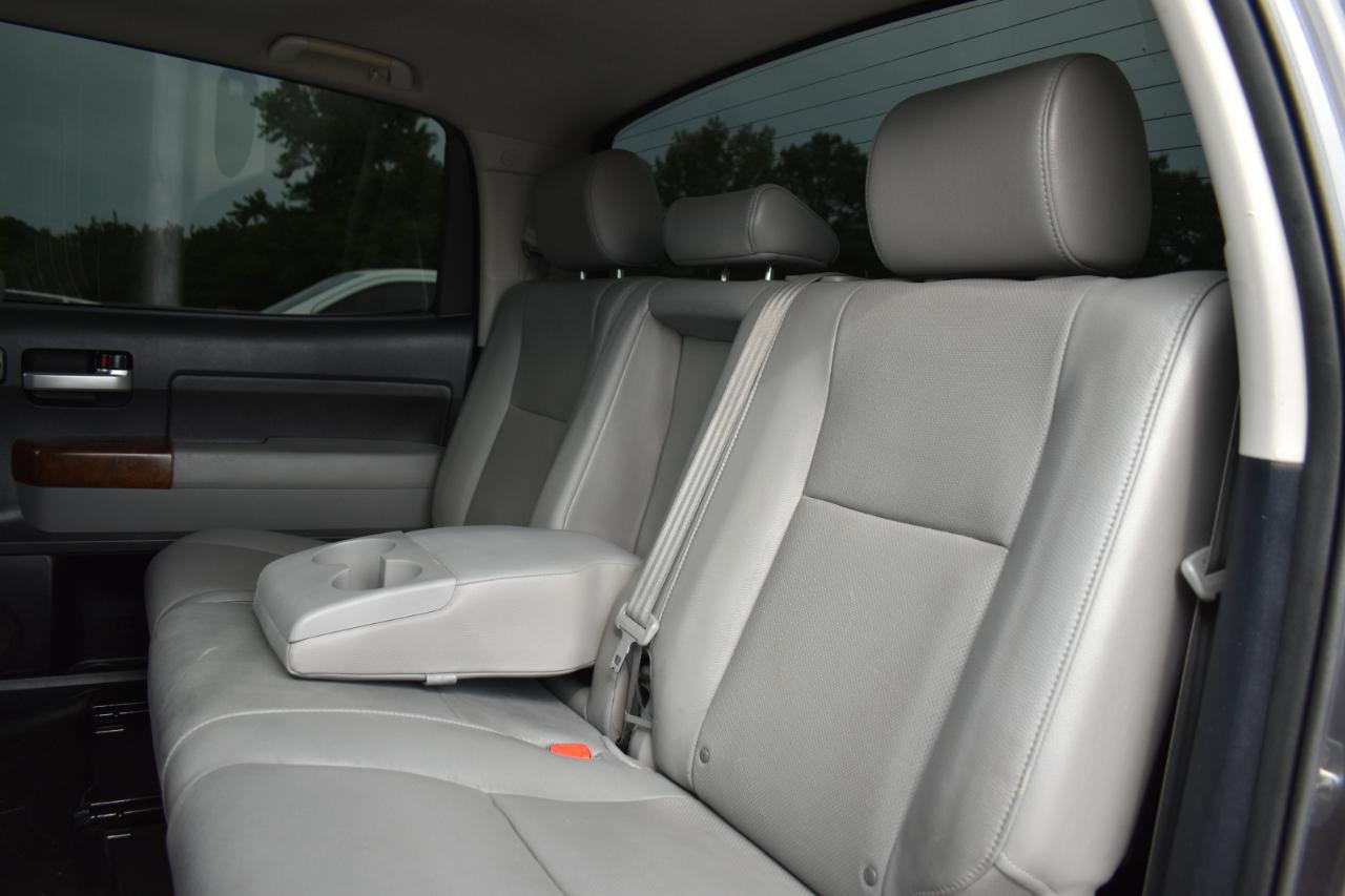Toyota Tundra Platinum CrewMax 5.7L FFV 4WD 2012