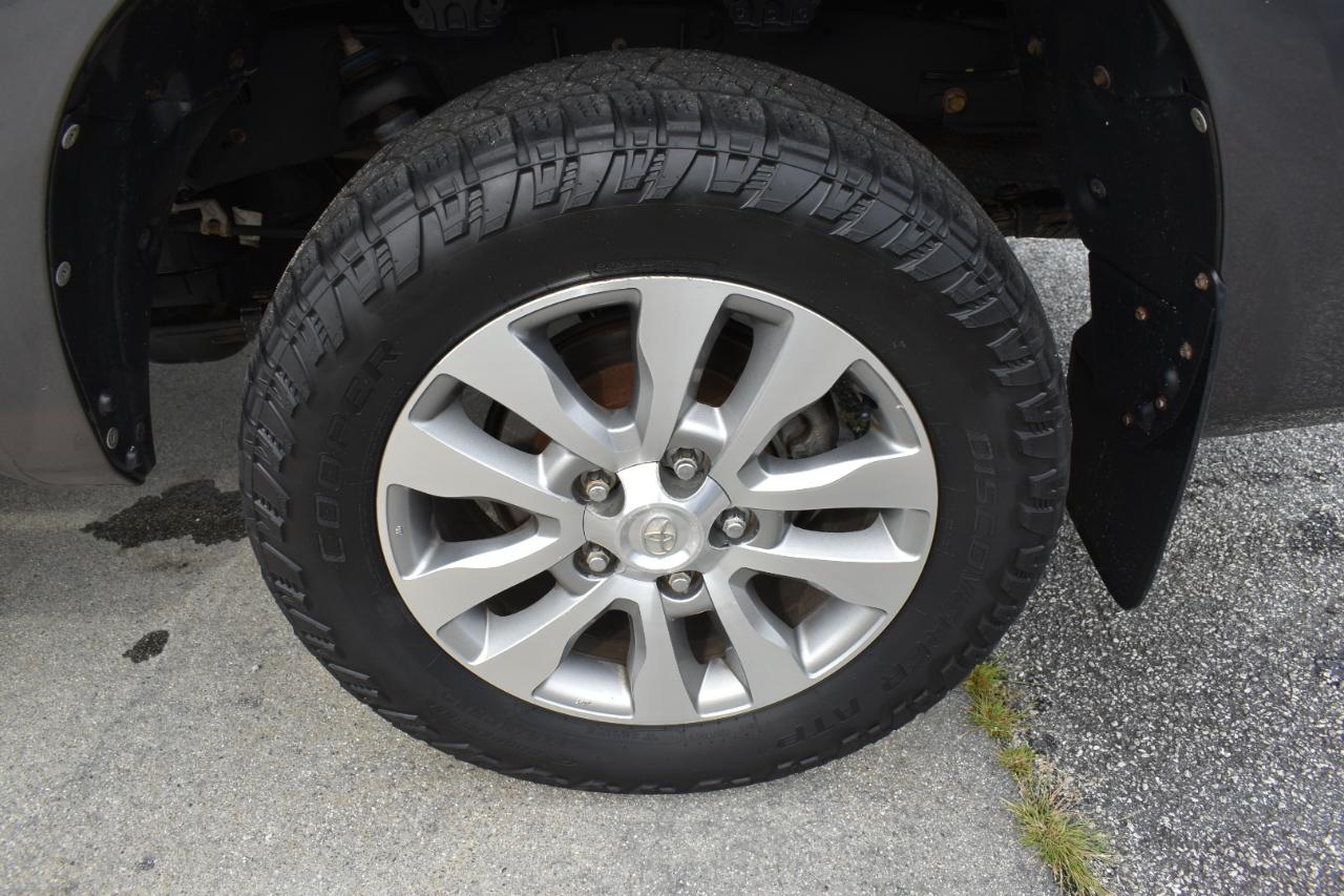 Toyota Tundra Platinum CrewMax 5.7L FFV 4WD 2012