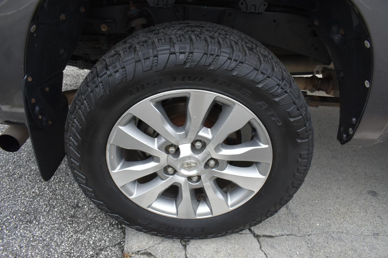 Toyota Tundra Platinum CrewMax 5.7L FFV 4WD 2012