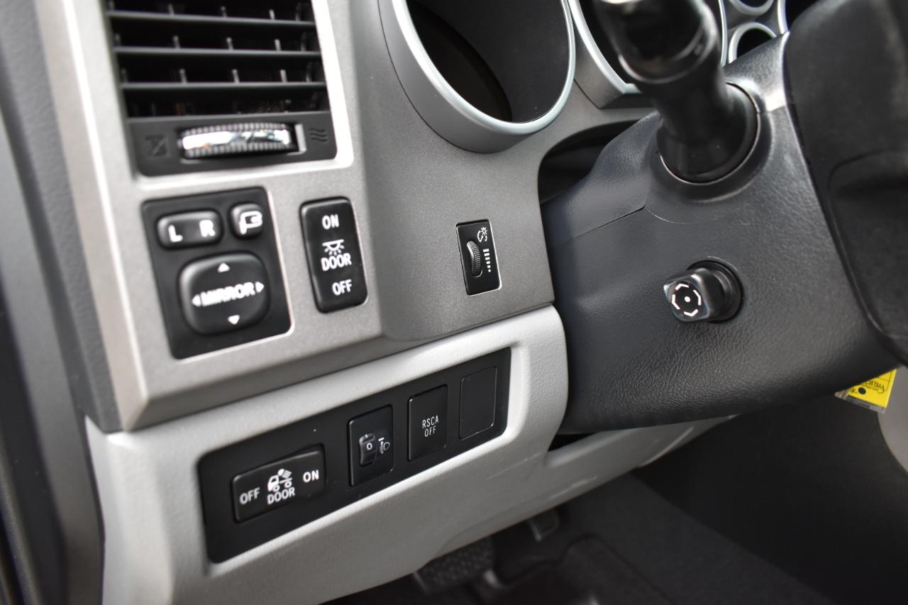 Toyota Tundra Platinum CrewMax 5.7L FFV 4WD 2012