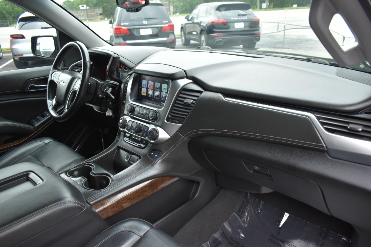 Chevrolet Suburban LT 4WD 2019