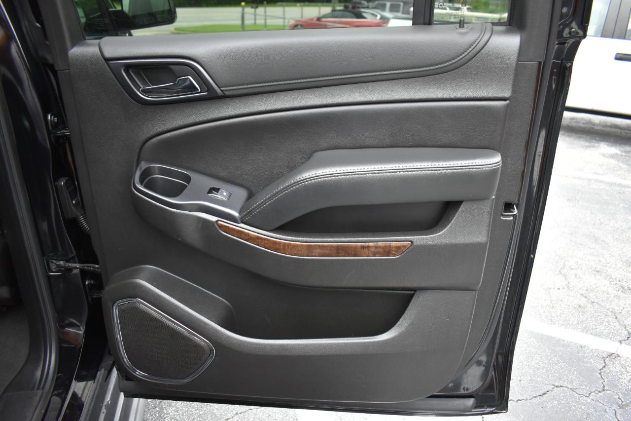 Chevrolet Suburban LT 4WD 2019