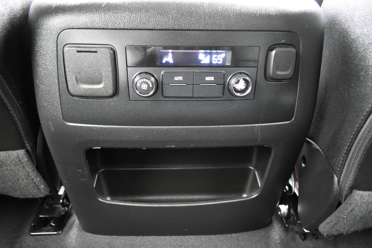 Chevrolet Suburban LT 4WD 2019