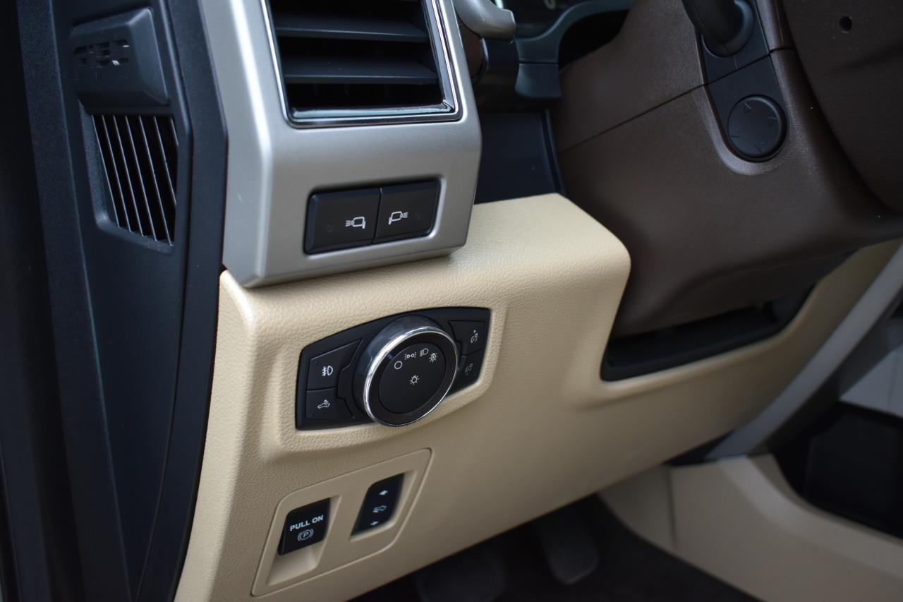 Ford F-150 Lariat SuperCrew Short Bed 4WD 2018
