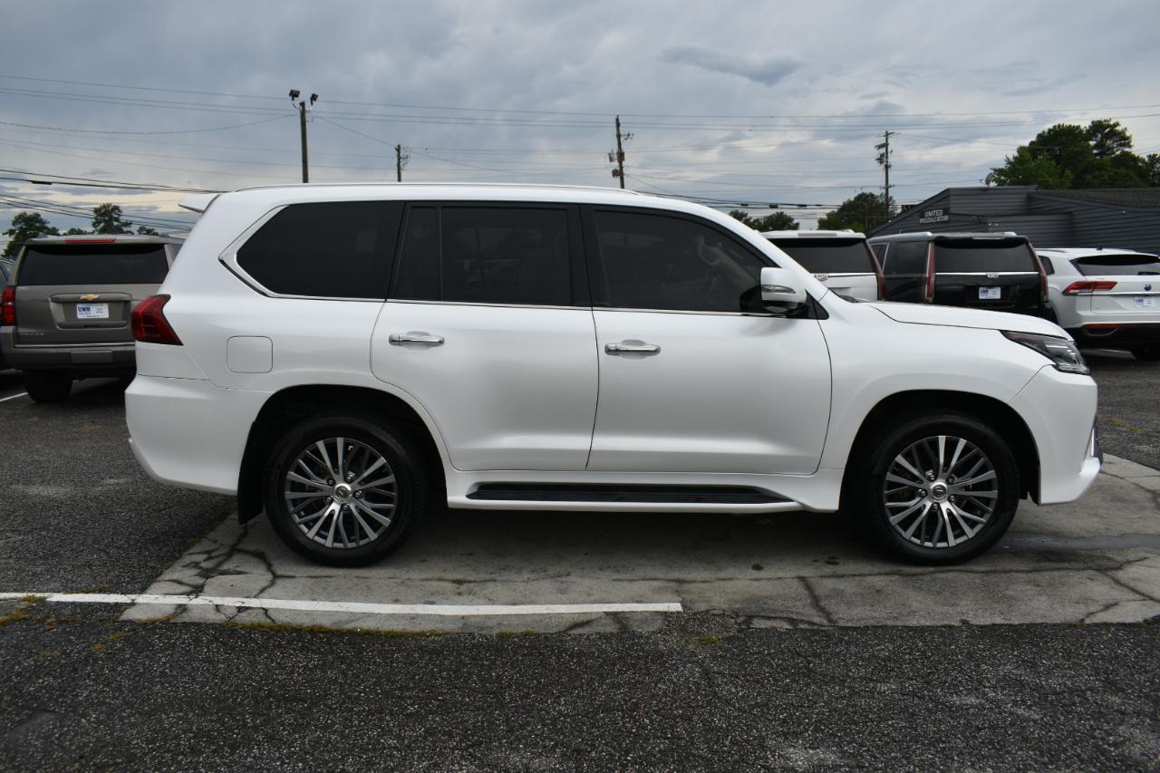 Lexus LX 570 Two-Row 2019