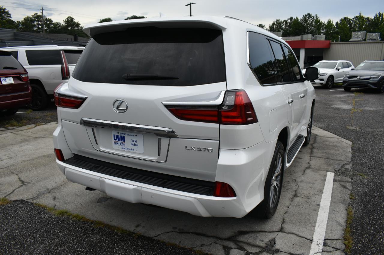 Lexus LX 570 Two-Row 2019