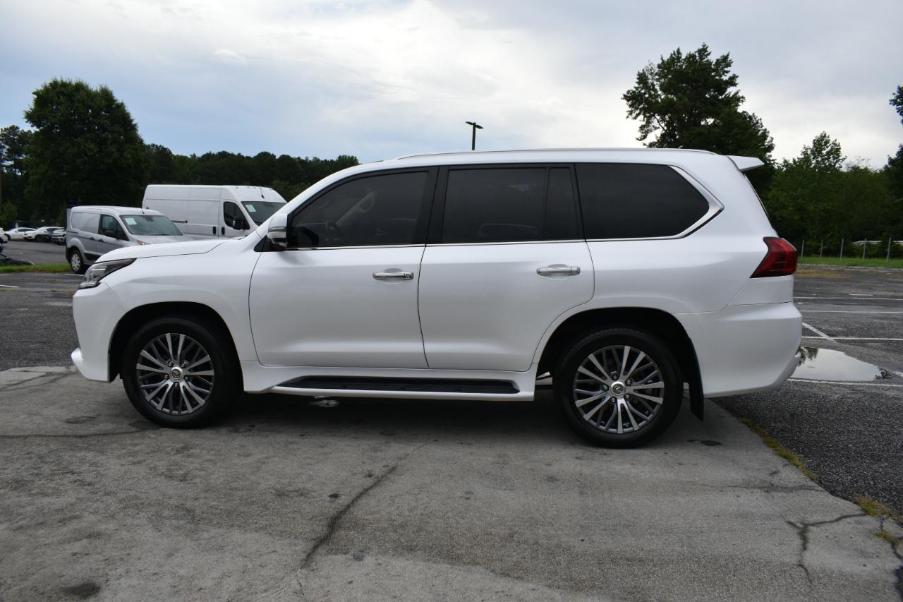 Lexus LX 570 Two-Row 2019