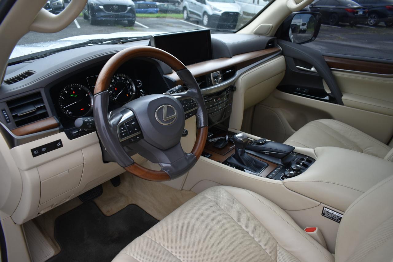 Lexus LX 570 Two-Row 2019
