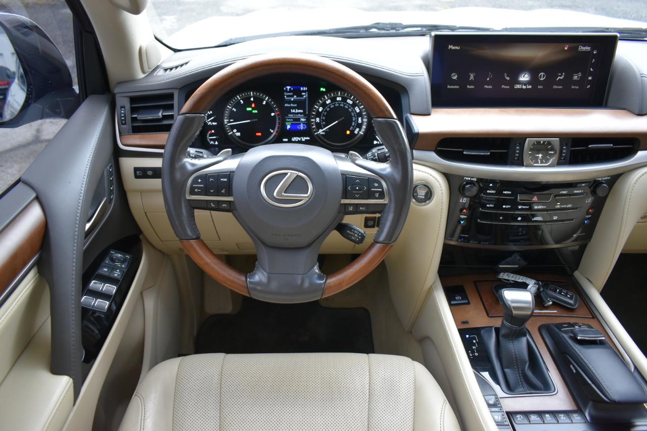 Lexus LX 570 Two-Row 2019