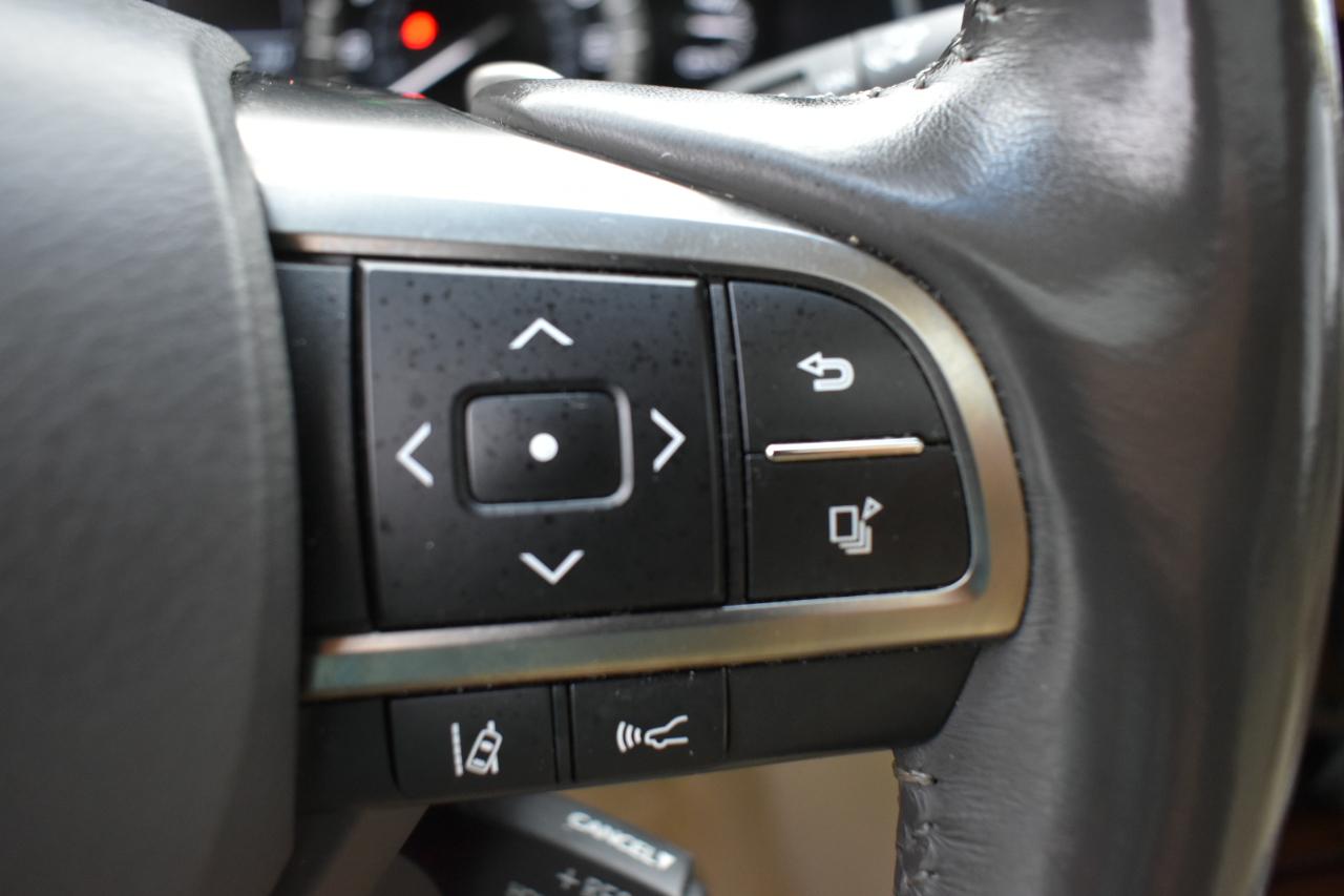 Lexus LX 570 Two-Row 2019