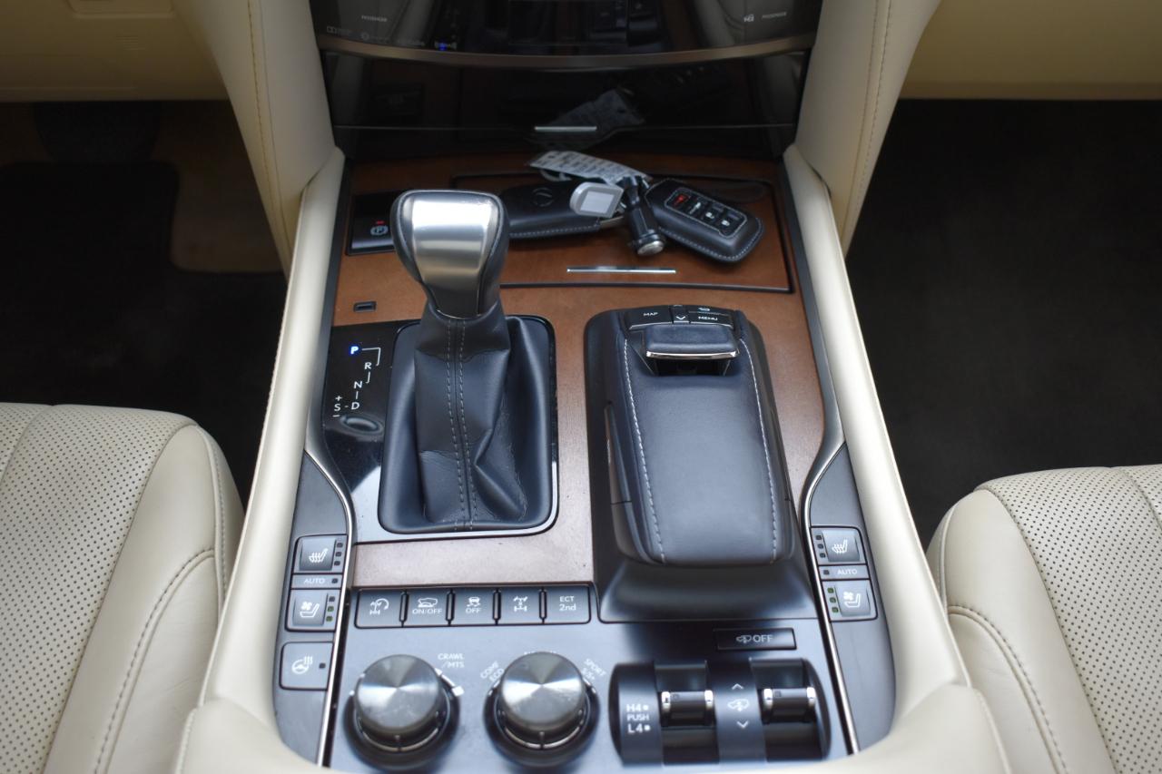 Lexus LX 570 Two-Row 2019