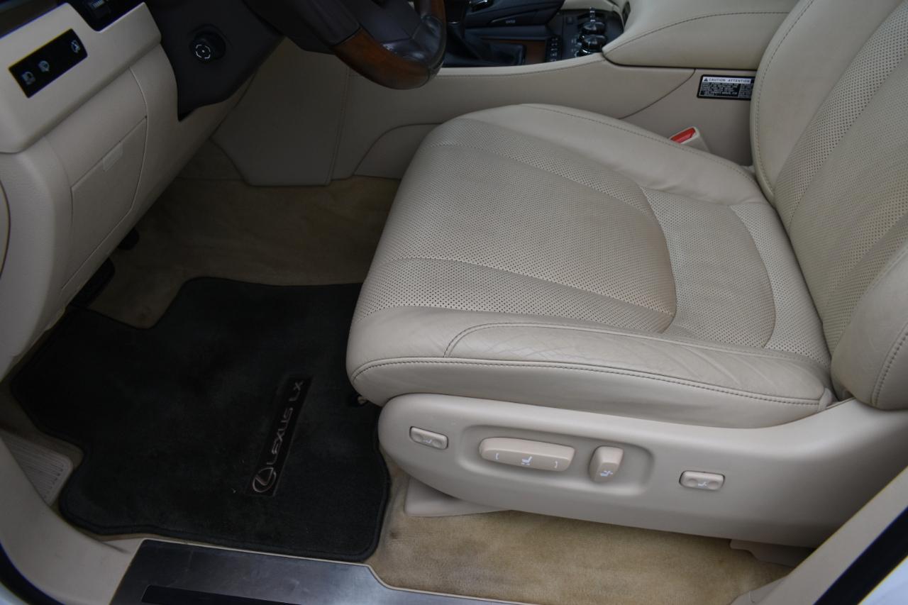 Lexus LX 570 Two-Row 2019