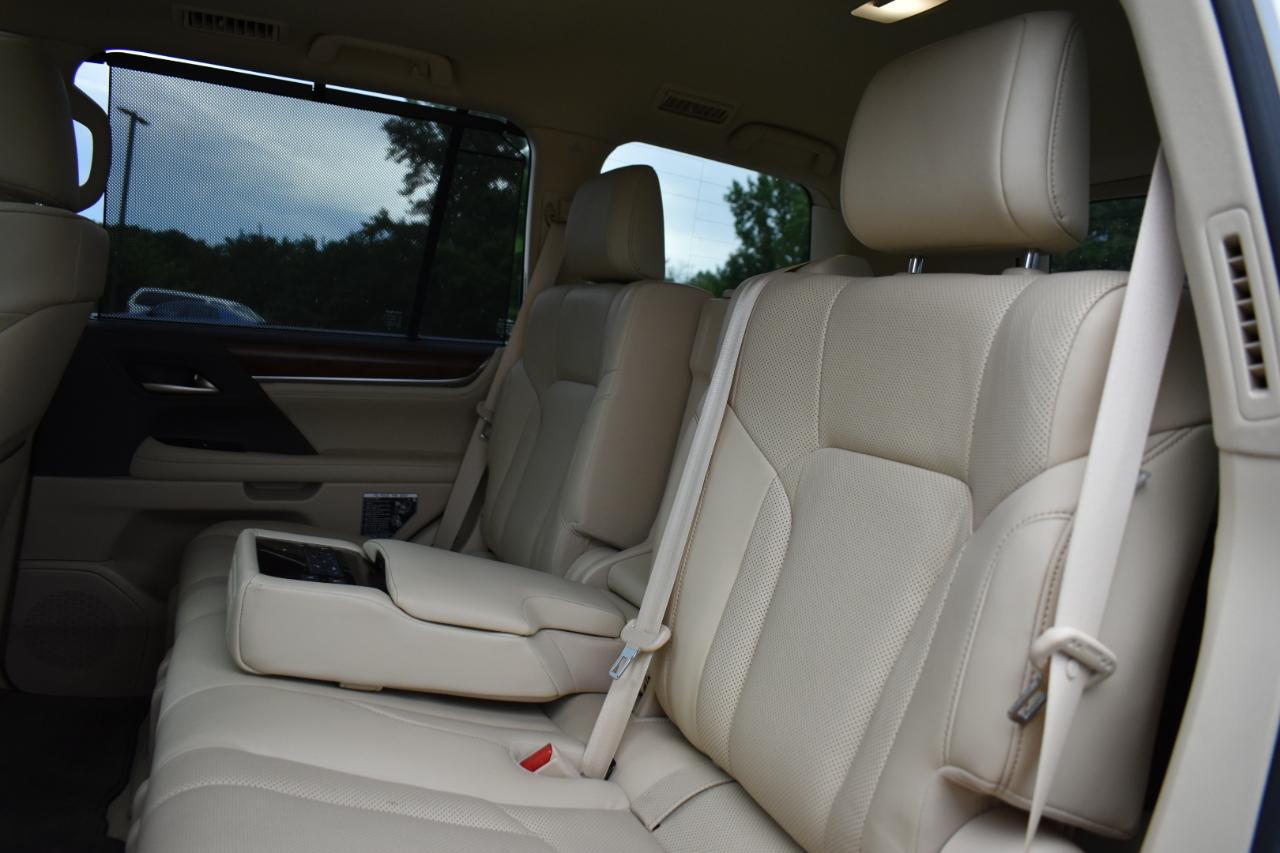 Lexus LX 570 Two-Row 2019