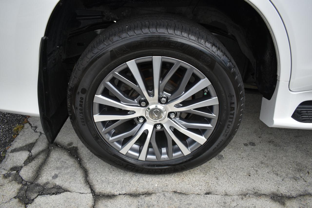 Lexus LX 570 Two-Row 2019
