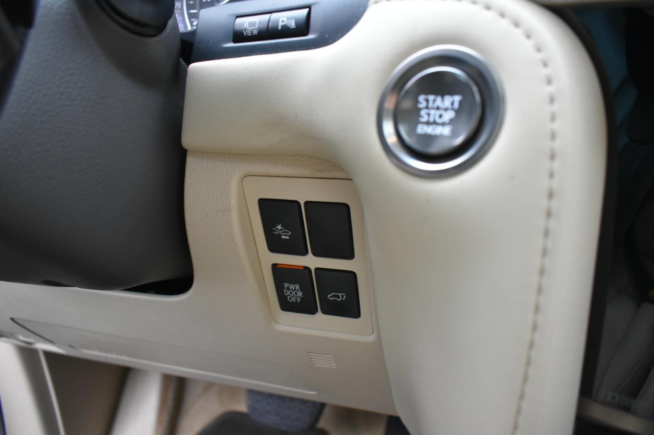 Lexus LX 570 Two-Row 2019
