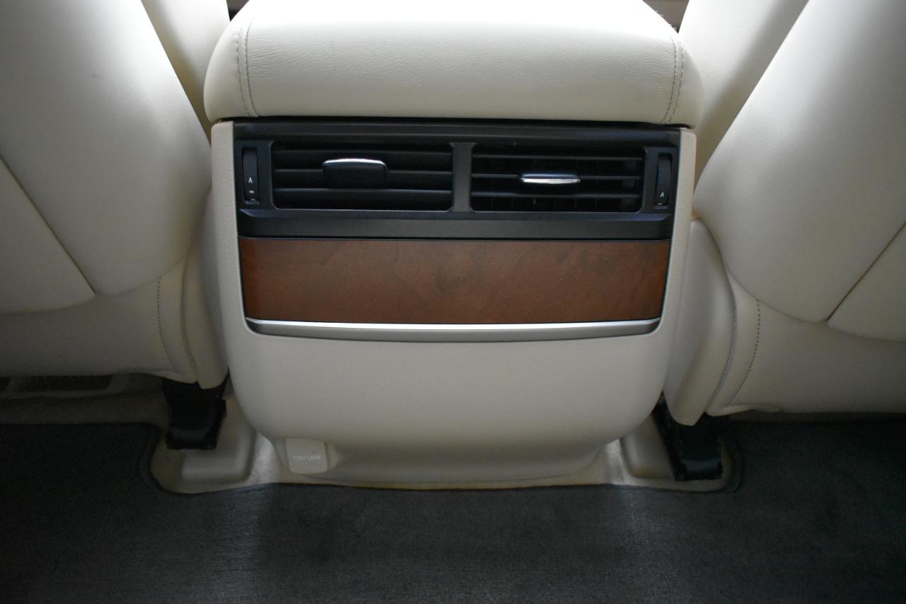 Lexus LX 570 Two-Row 2019