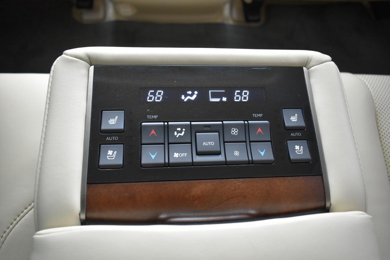 Lexus LX 570 Two-Row 2019