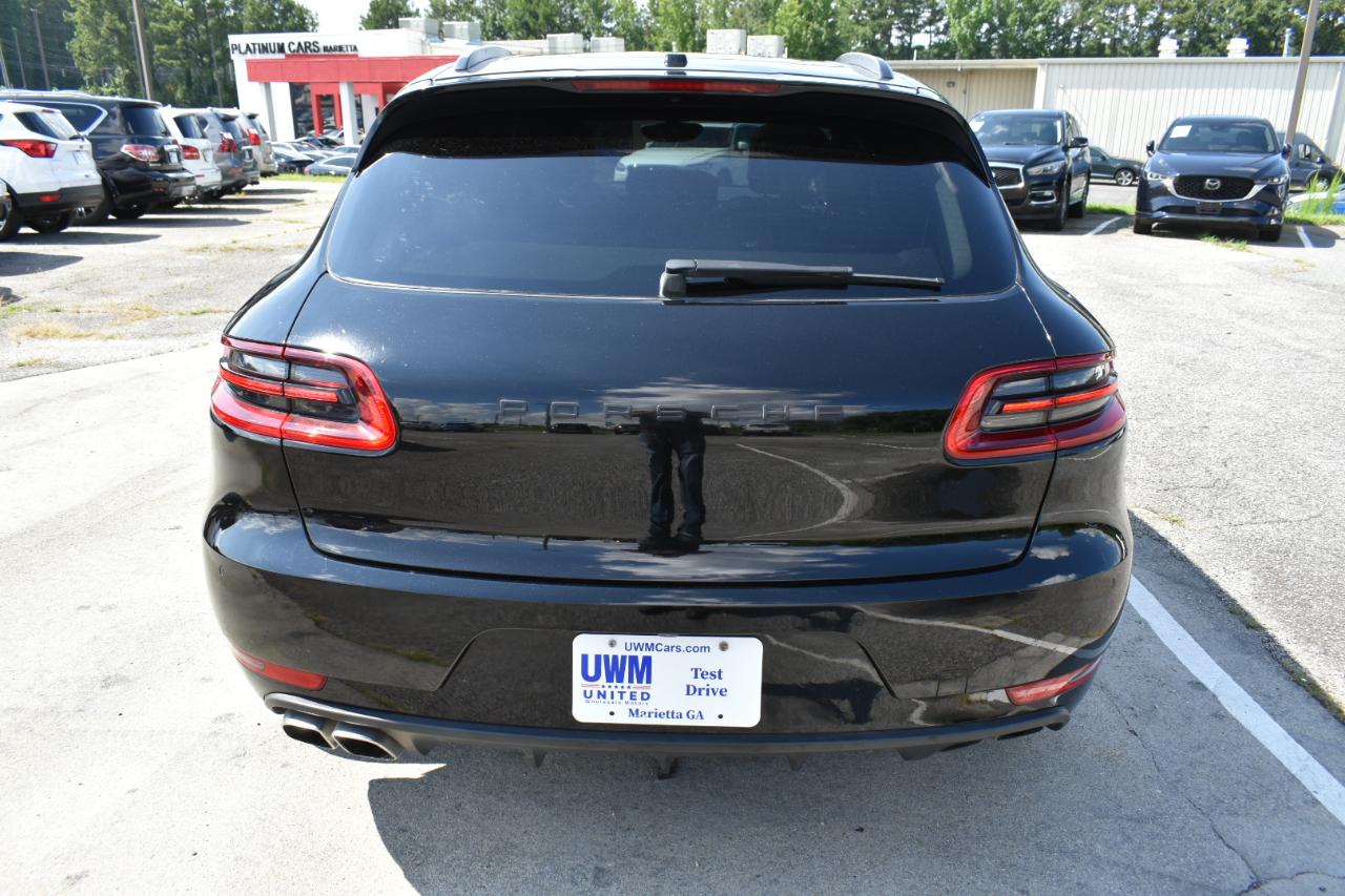 Porsche Macan Turbo 2016