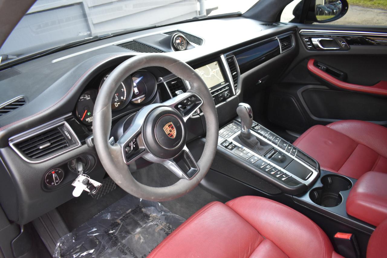 Porsche Macan Turbo 2016