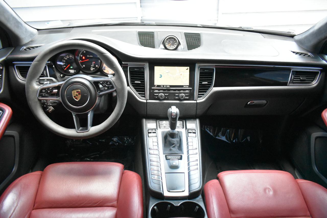 Porsche Macan Turbo 2016