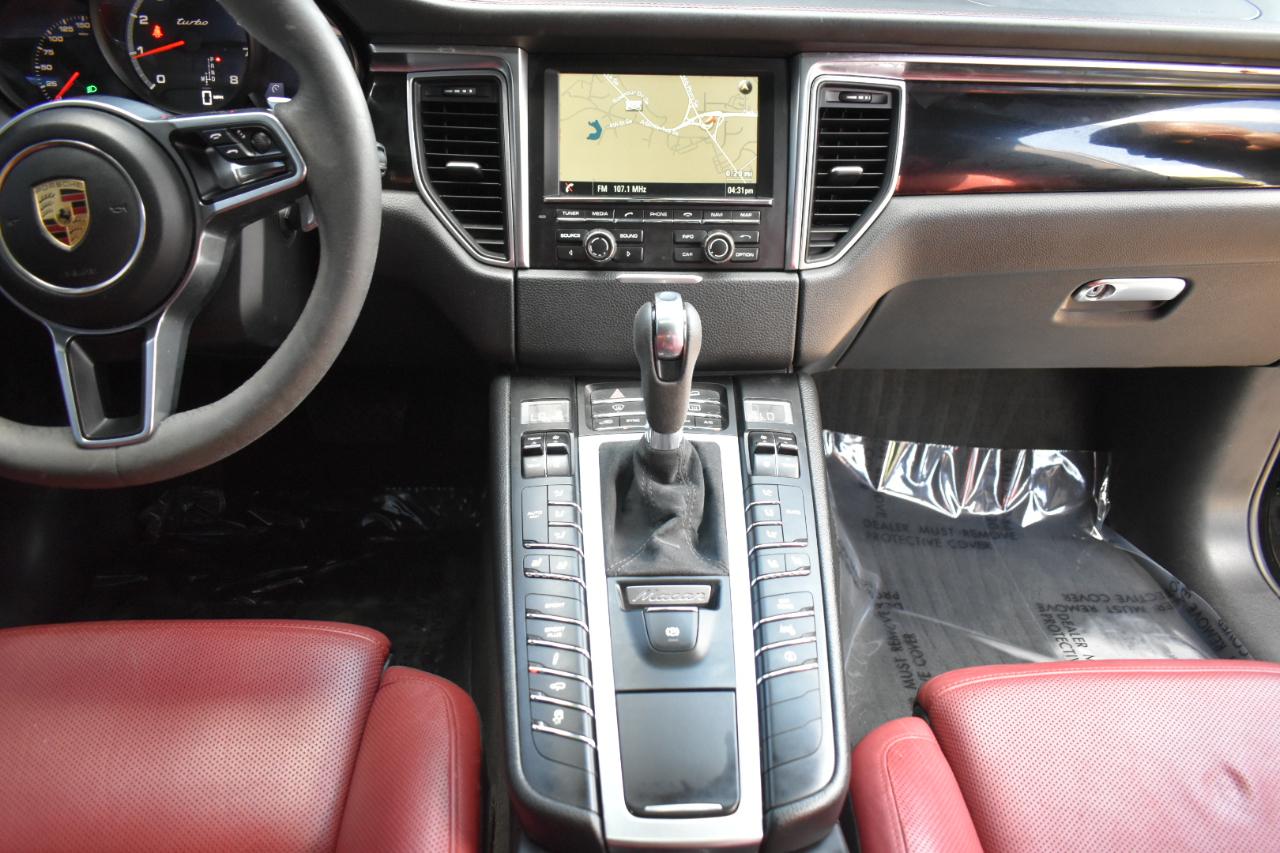 Porsche Macan Turbo 2016