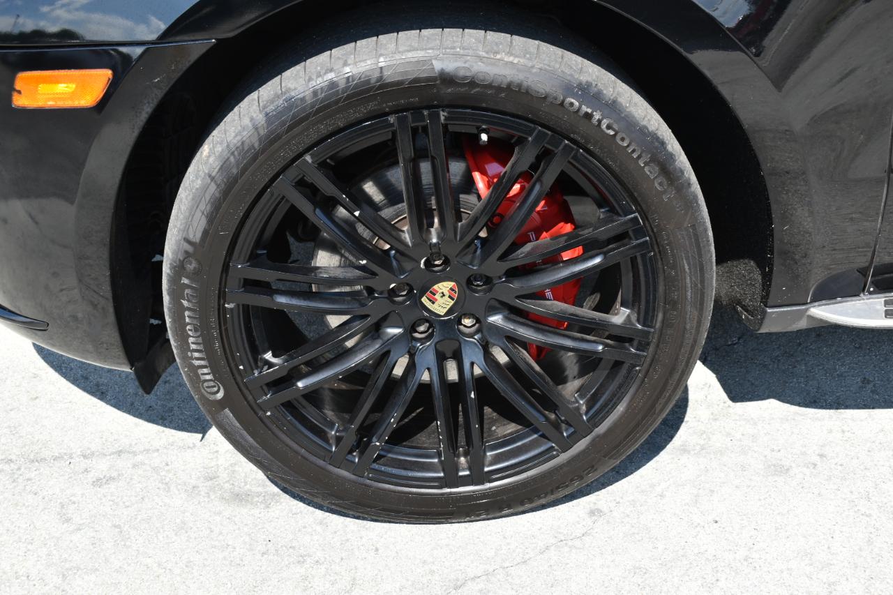 Porsche Macan Turbo 2016