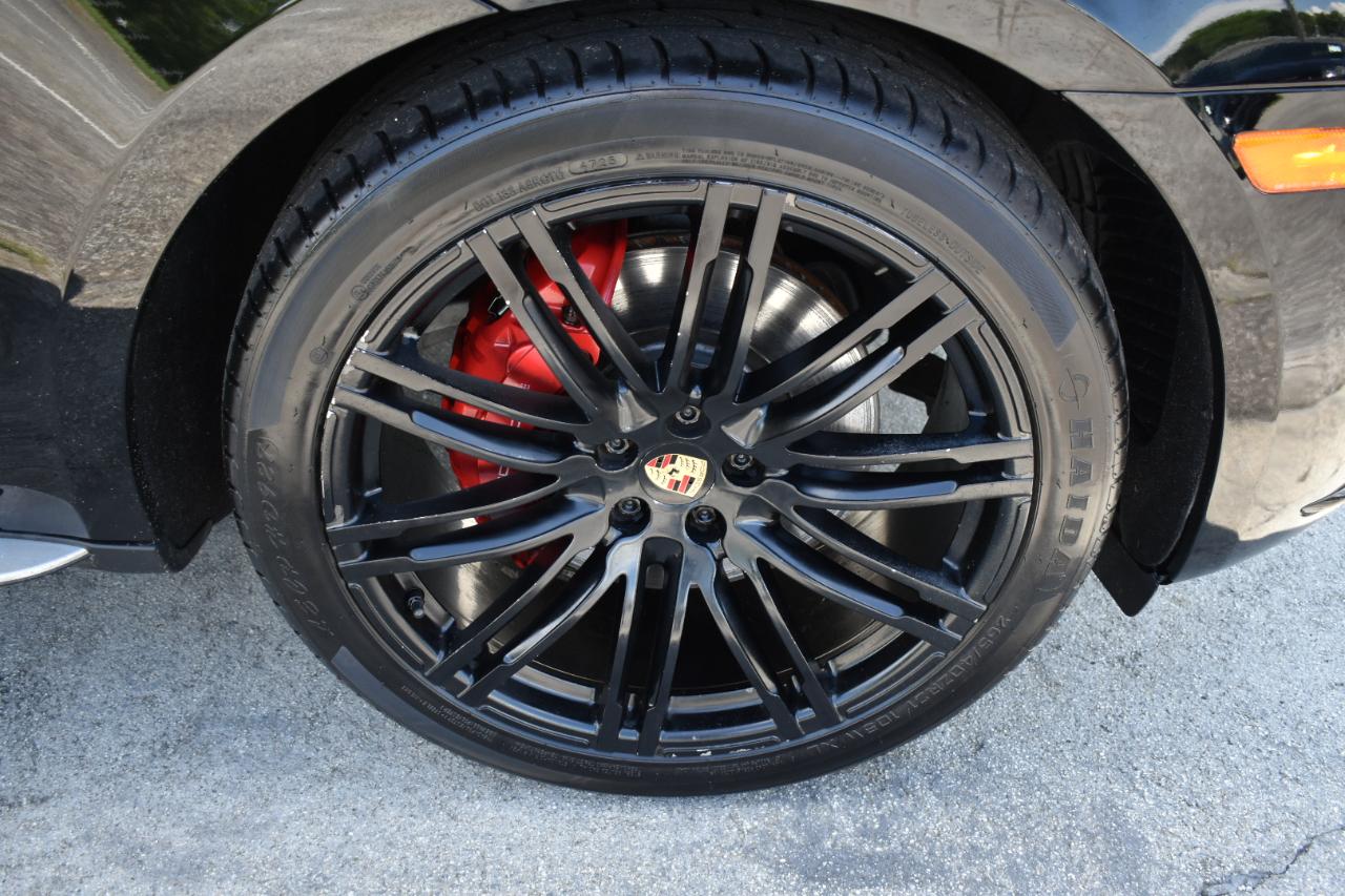 Porsche Macan Turbo 2016
