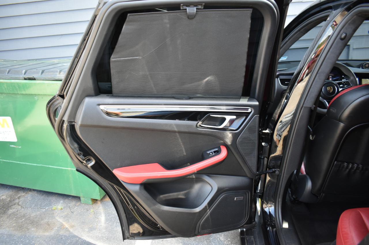 Porsche Macan Turbo 2016