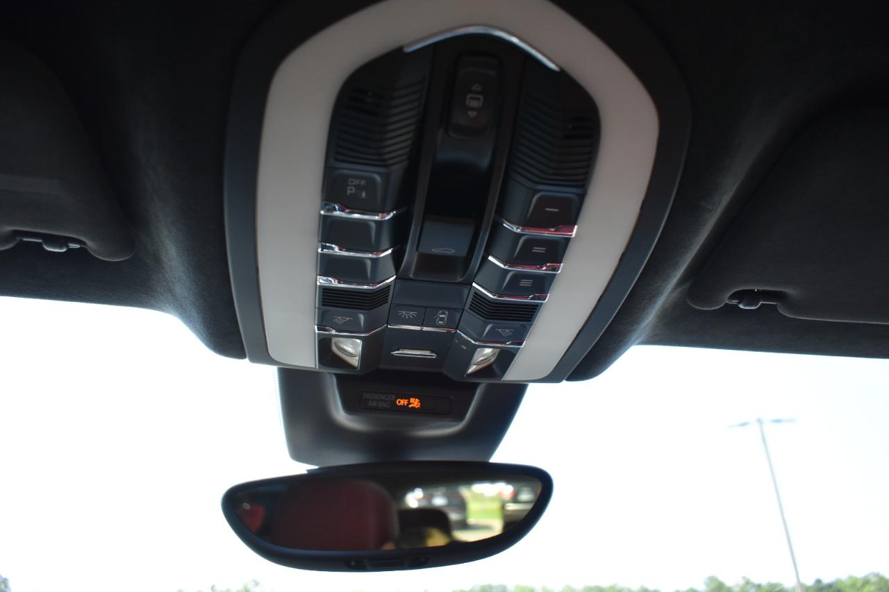 Porsche Macan Turbo 2016