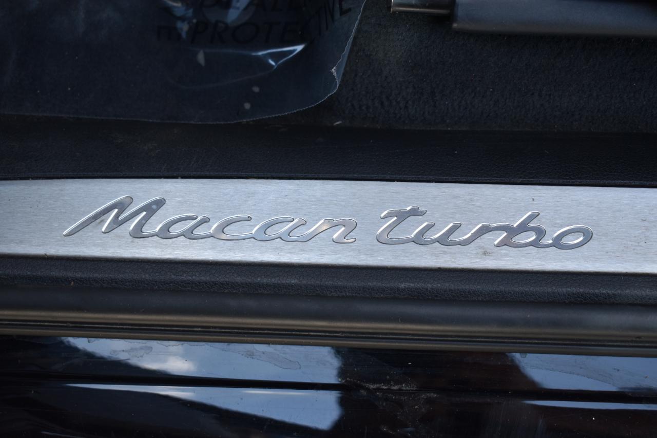 Porsche Macan Turbo 2016