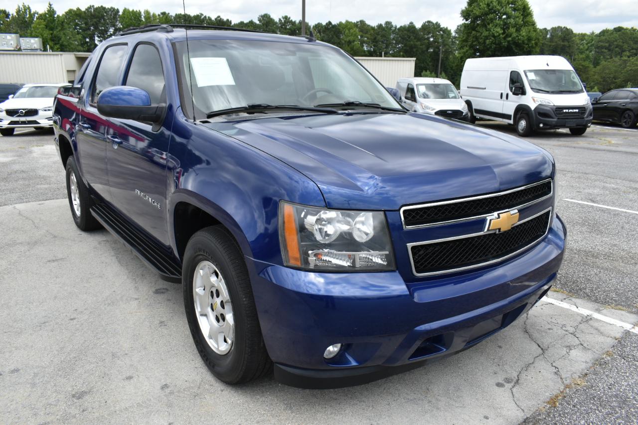 Chevrolet Avalanche LS 2WD 2013