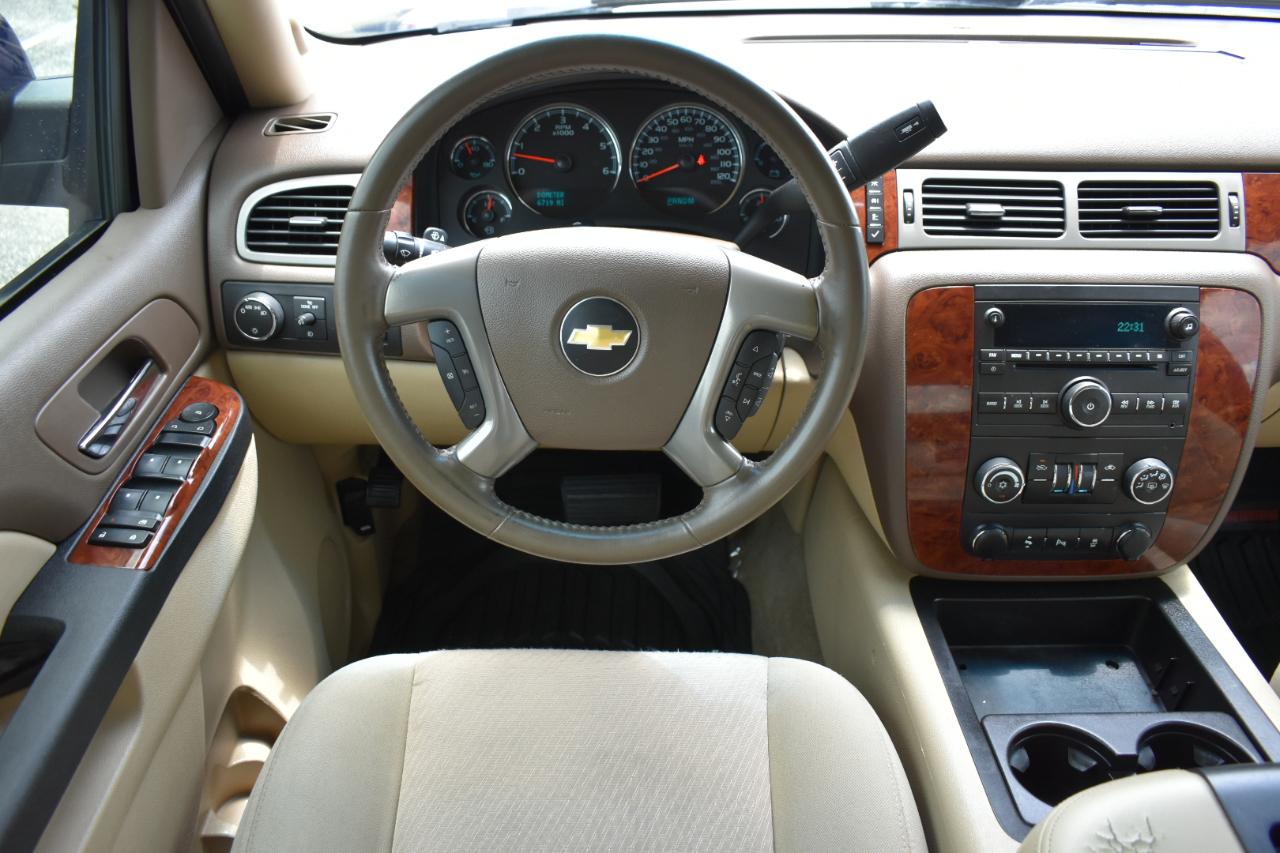 Chevrolet Avalanche LS 2WD 2013