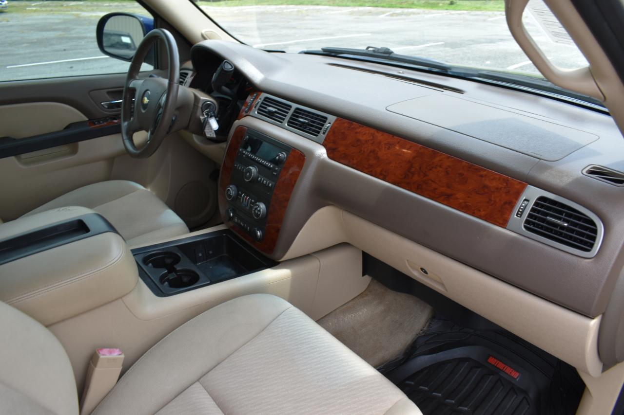 Chevrolet Avalanche LS 2WD 2013