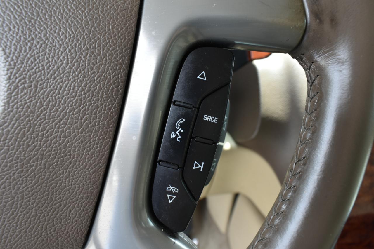 Chevrolet Avalanche LS 2WD 2013