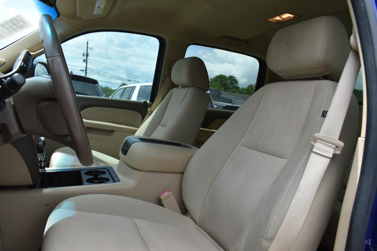 Chevrolet Avalanche LS 2WD 2013