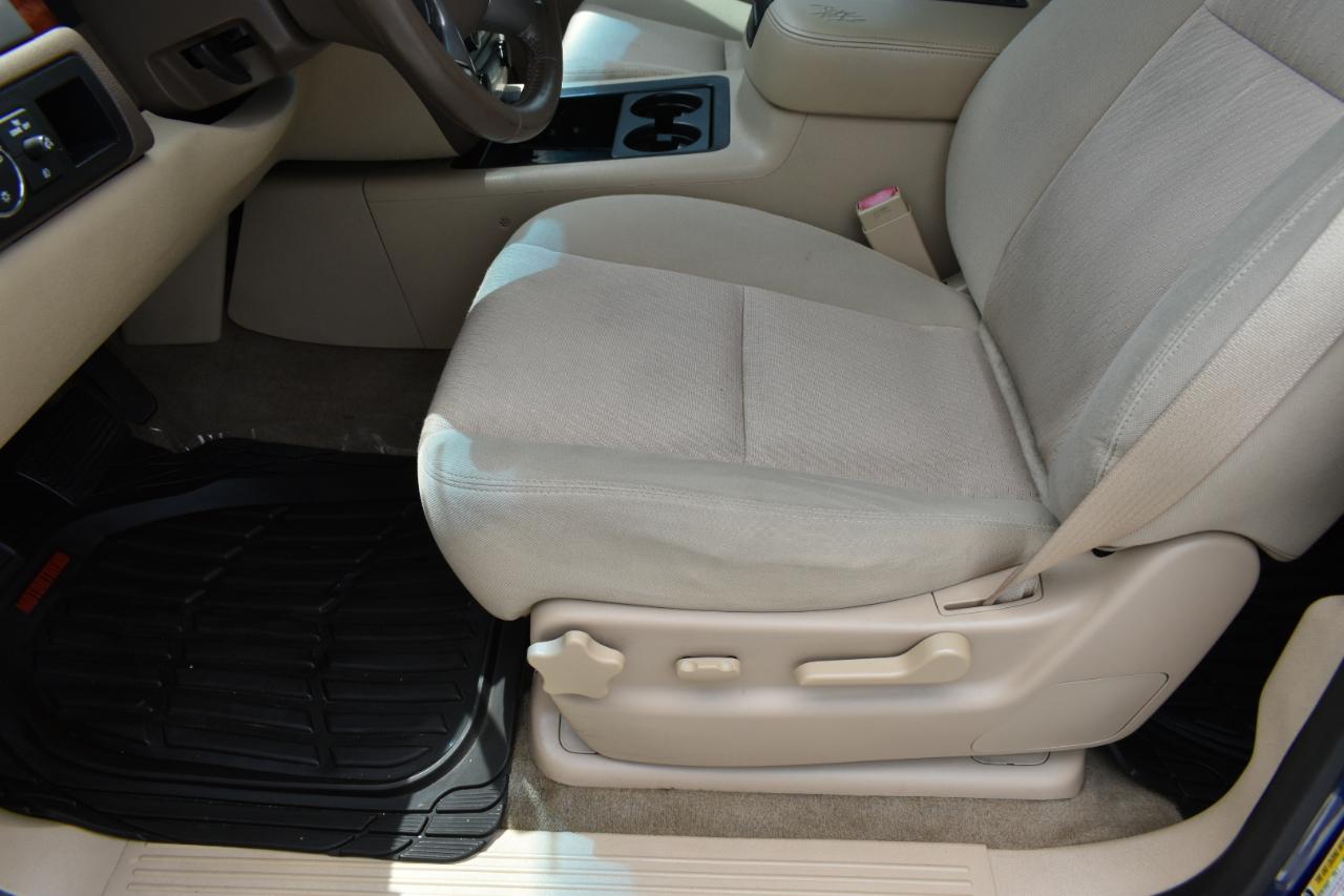 Chevrolet Avalanche LS 2WD 2013