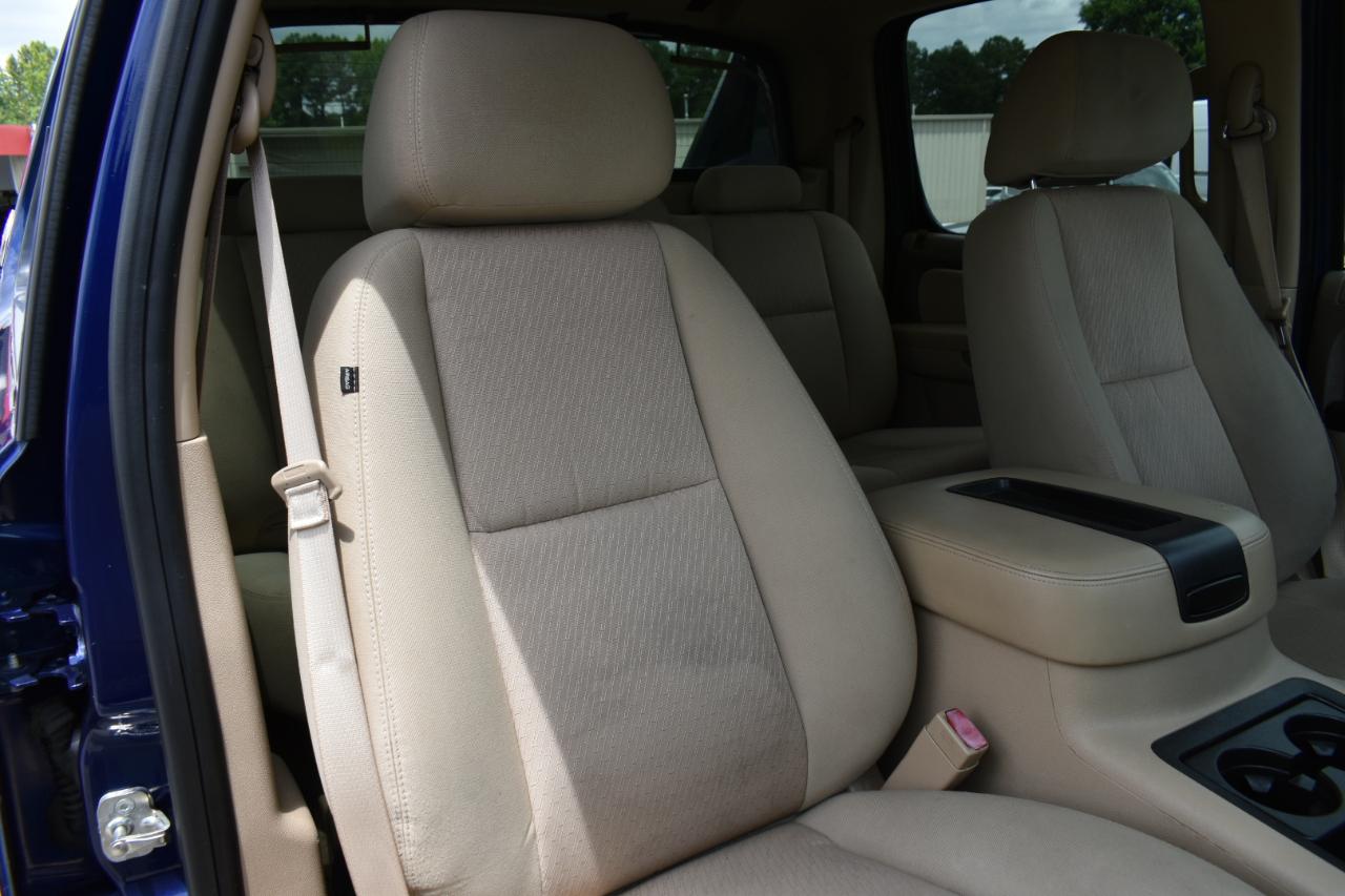 Chevrolet Avalanche LS 2WD 2013