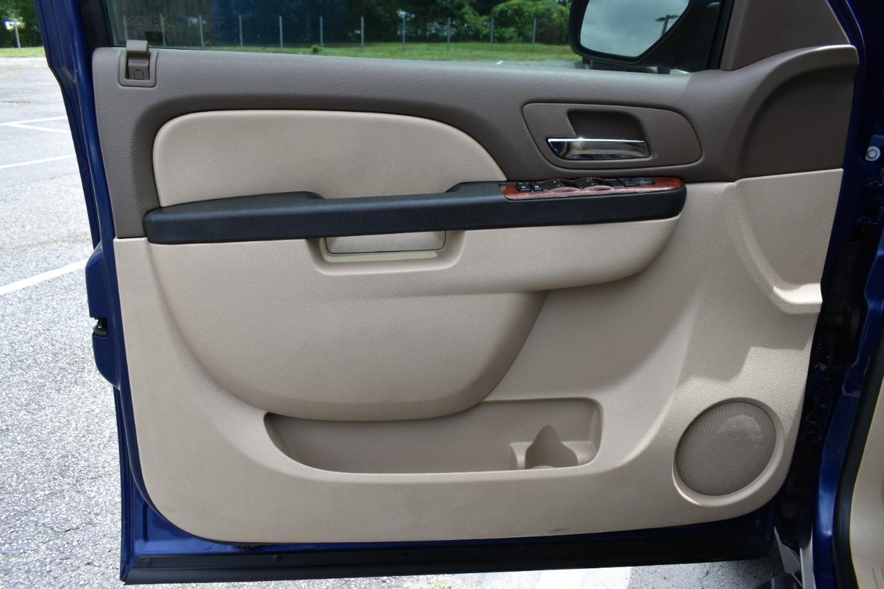 Chevrolet Avalanche LS 2WD 2013