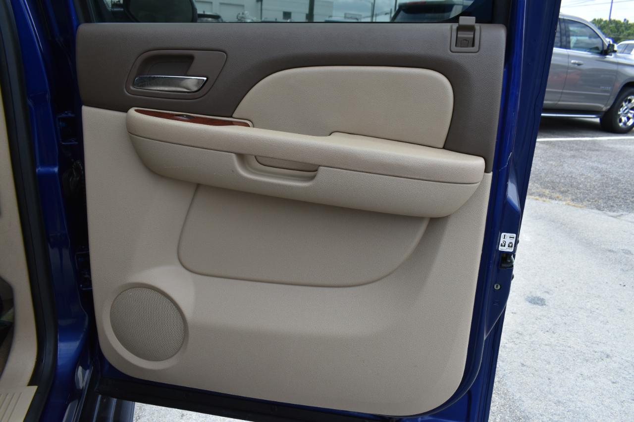 Chevrolet Avalanche LS 2WD 2013