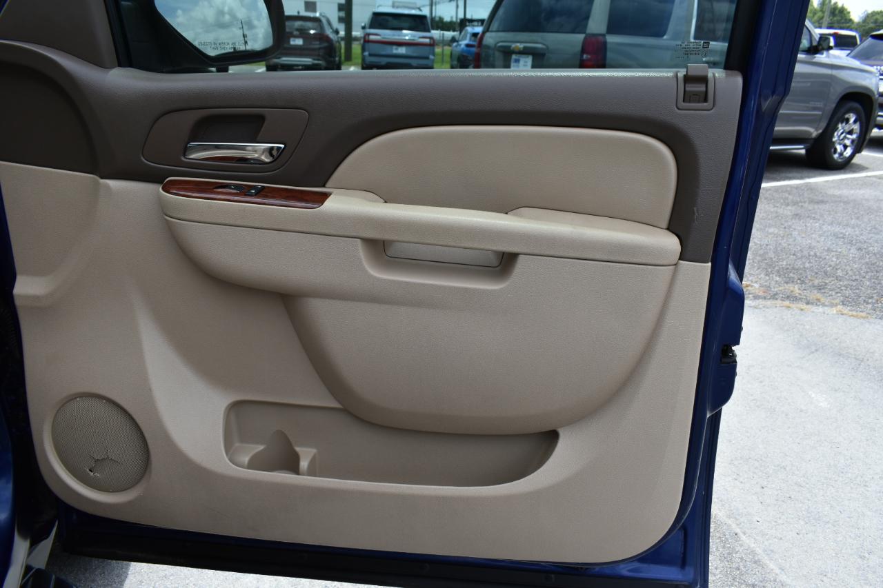 Chevrolet Avalanche LS 2WD 2013