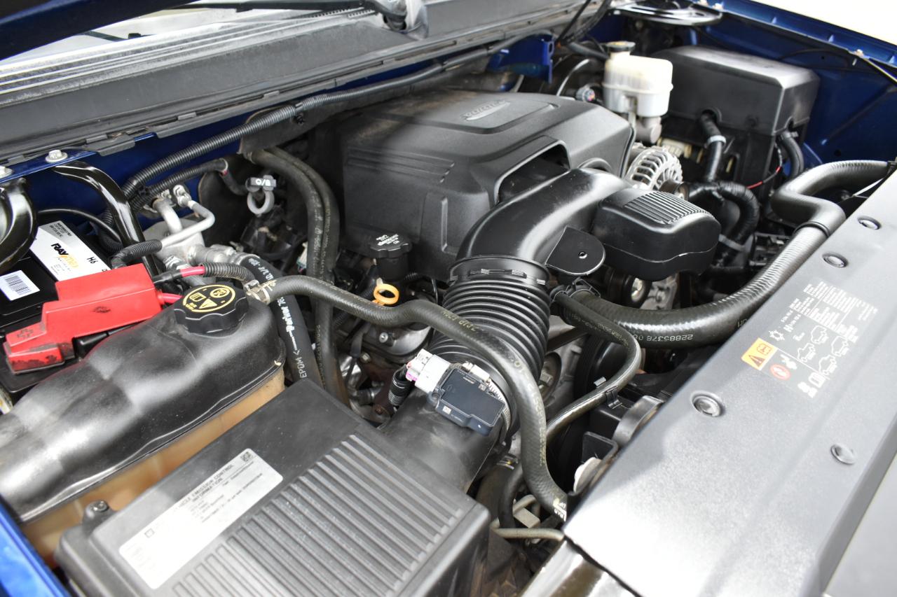 Chevrolet Avalanche LS 2WD 2013