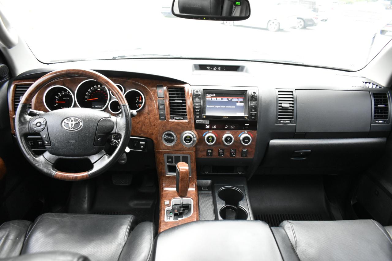 Toyota Tundra Limited 5.7L FFV CrewMax 4WD 2012