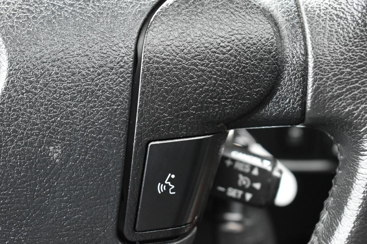Toyota Tundra Limited 5.7L FFV CrewMax 4WD 2012