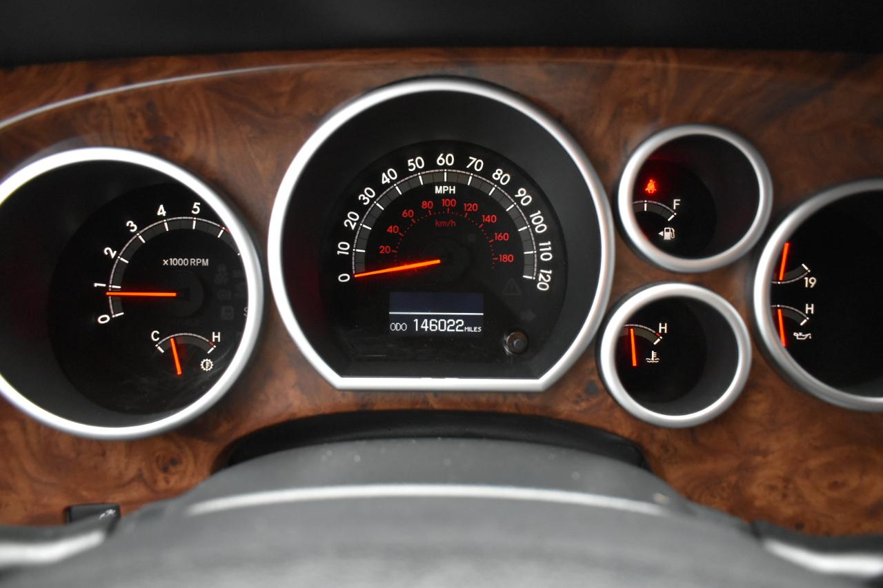Toyota Tundra Limited 5.7L FFV CrewMax 4WD 2012