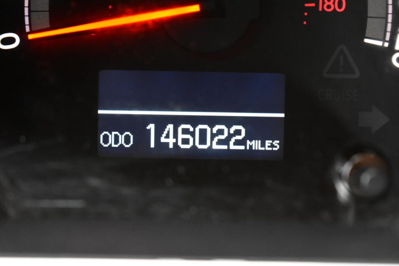 Toyota Tundra Limited 5.7L FFV CrewMax 4WD 2012
