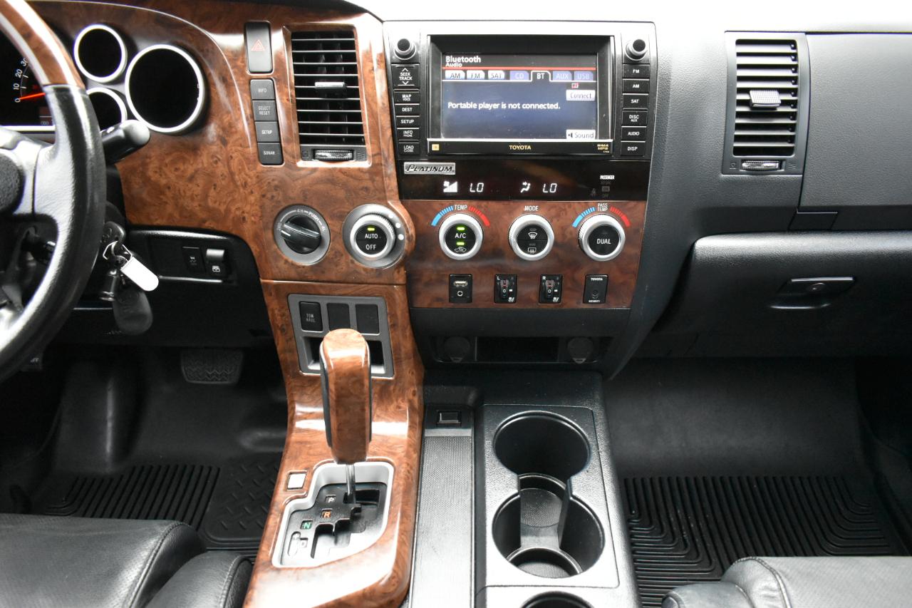 Toyota Tundra Limited 5.7L FFV CrewMax 4WD 2012
