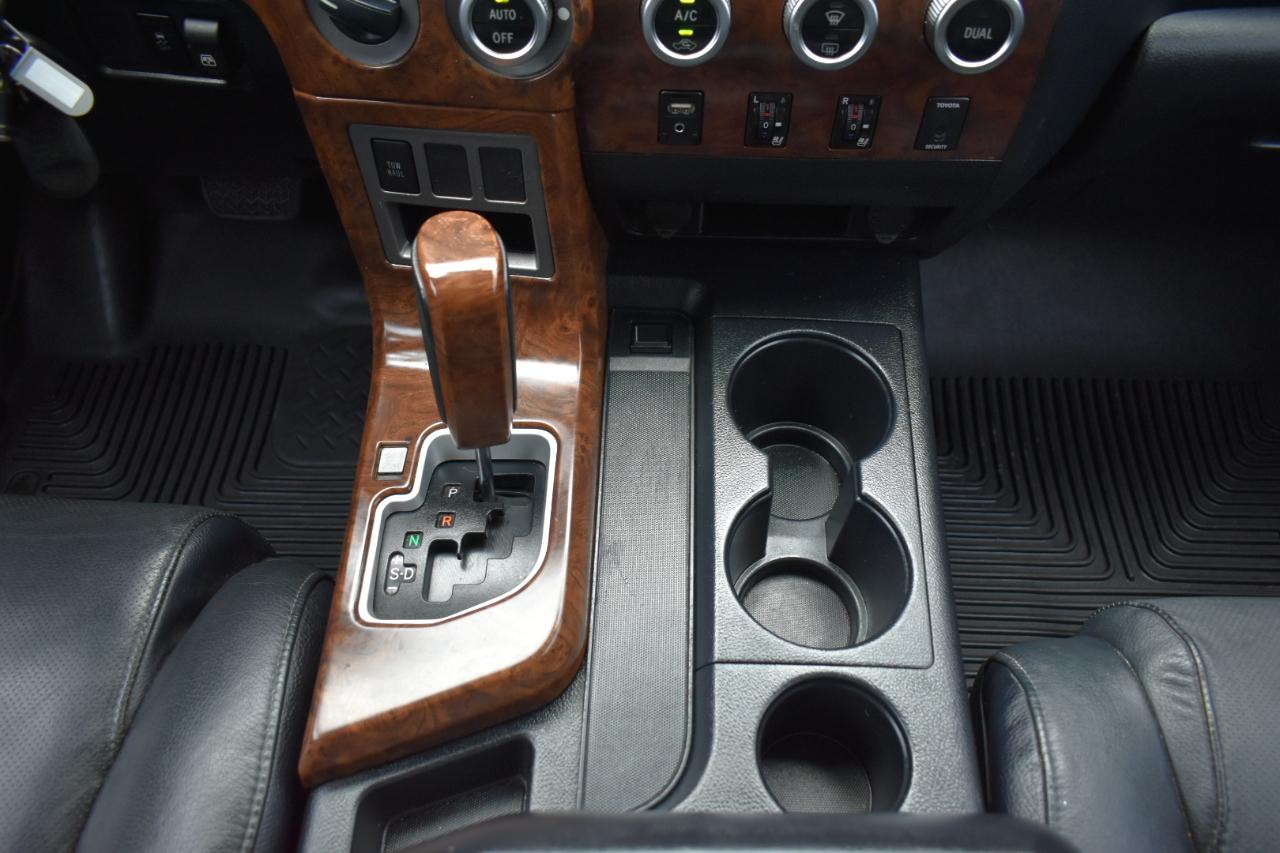 Toyota Tundra Limited 5.7L FFV CrewMax 4WD 2012