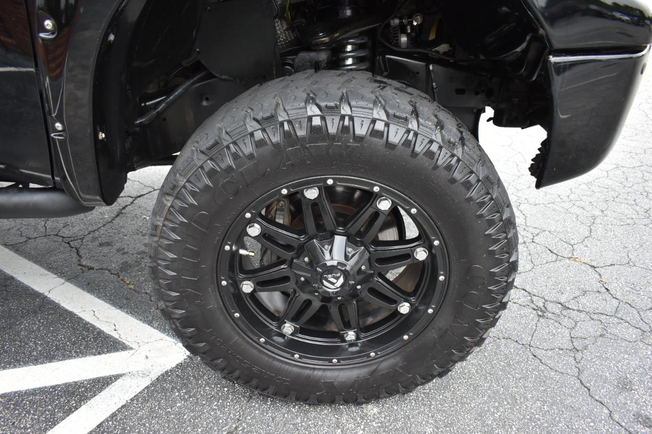 Toyota Tundra Limited 5.7L FFV CrewMax 4WD 2012