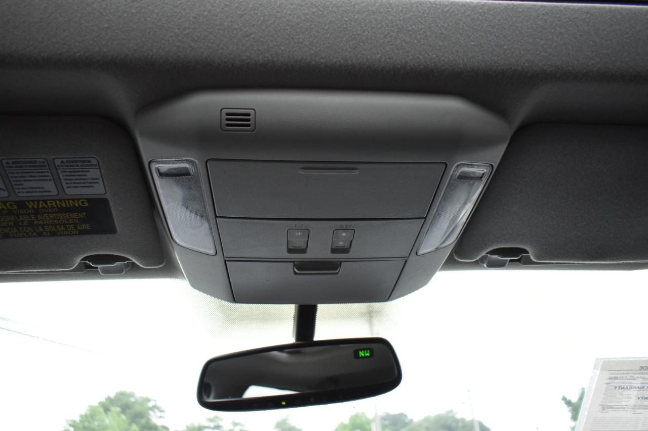 Toyota Tundra Limited 5.7L FFV CrewMax 4WD 2012