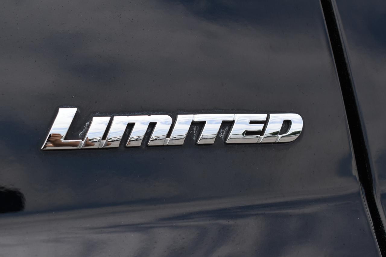 Toyota Tundra Limited 5.7L FFV CrewMax 2WD 2016